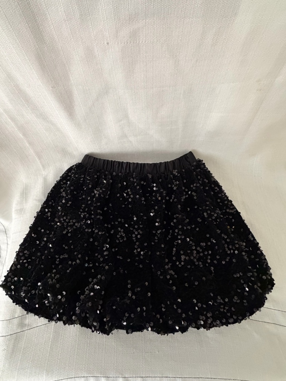 Tahari Girl Size 7 Black Sequin Velvet Skirt Girls Excellent Condition(A578)